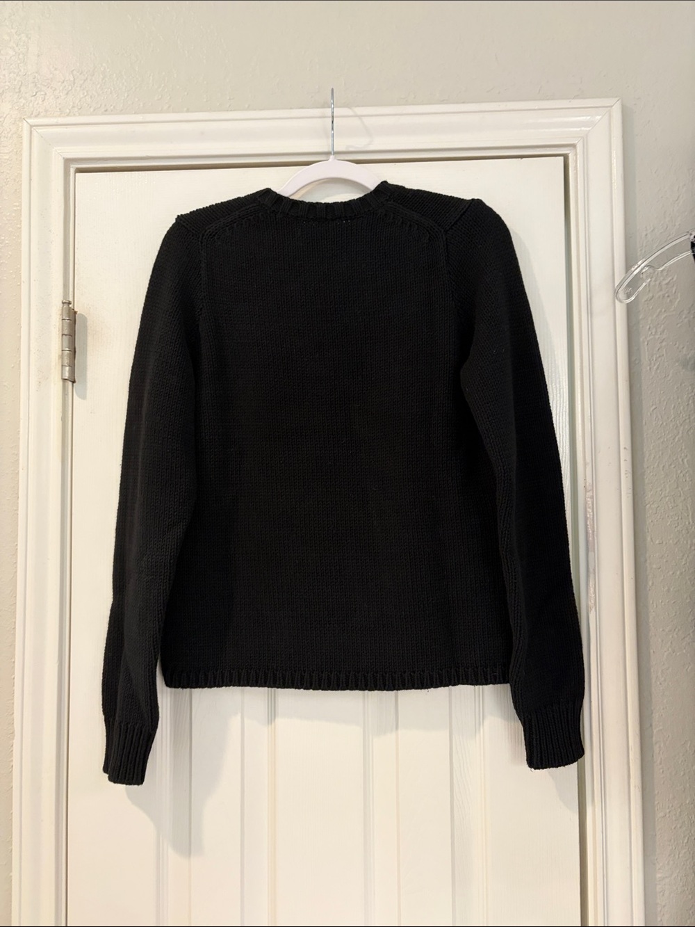 GAP Women's Black V-Neck Knit Sweater - Picture 2 of 5